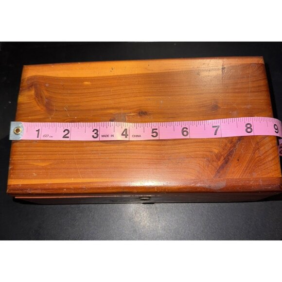 Vintage Lane Cedar Chest Jewelry Box NO KEY Presented by Society Hill Furniture - Picture 11 of 11